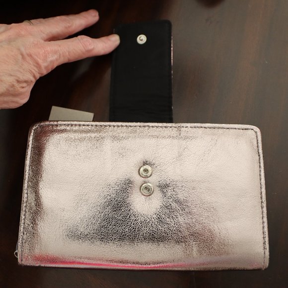 NWT-Reaction Kenneth Cole Back Pack & Wallet Set - Picture 14 of 17